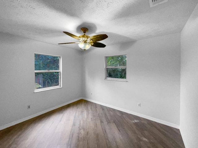 5409 Hickory Drive, Fort Pierce, FL 34982