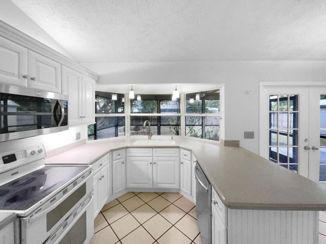 5409 Hickory Drive, Fort Pierce, FL 34982