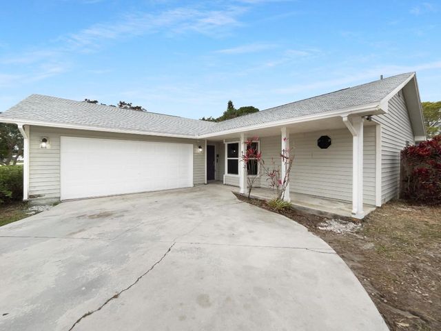 5409 Hickory Drive, Fort Pierce, FL 34982