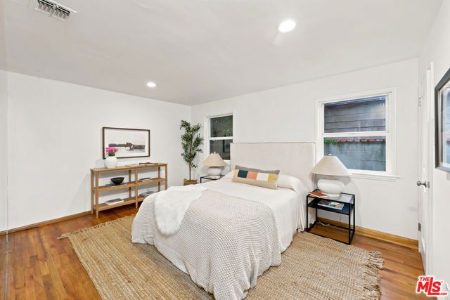 3628 Rosewood Avenue, Los Angeles, CA 90066