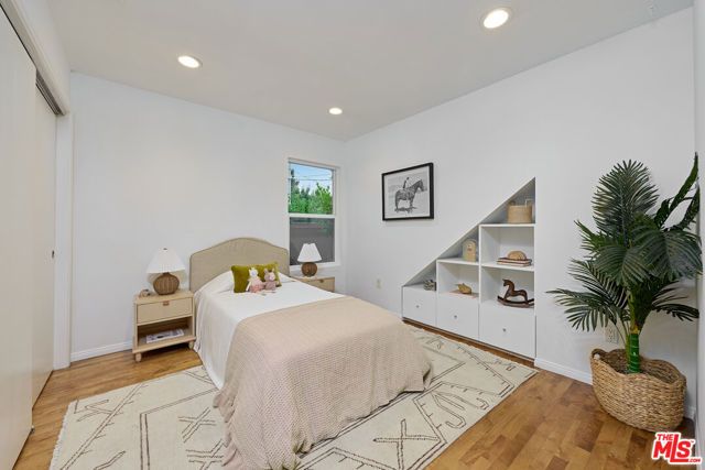 3628 Rosewood Avenue, Los Angeles, CA 90066