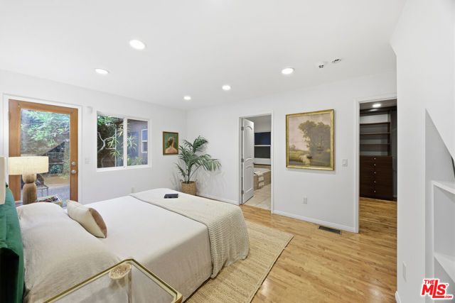 3628 Rosewood Avenue, Los Angeles, CA 90066