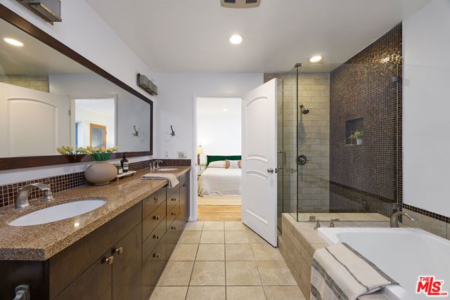 3628 Rosewood Avenue, Los Angeles, CA 90066