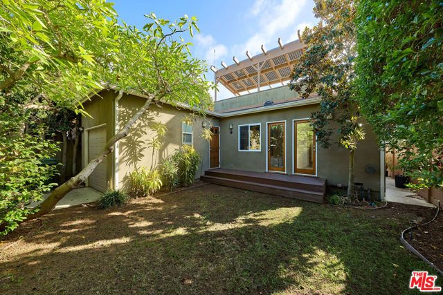 3628 Rosewood Avenue, Los Angeles, CA 90066