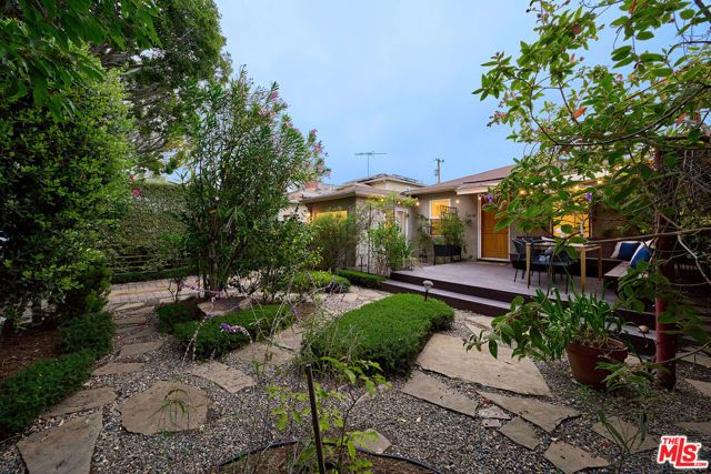 3628 Rosewood Avenue, Los Angeles, CA 90066