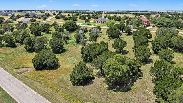 7304 S Aberdeen Drive, Cleburne, TX 76033