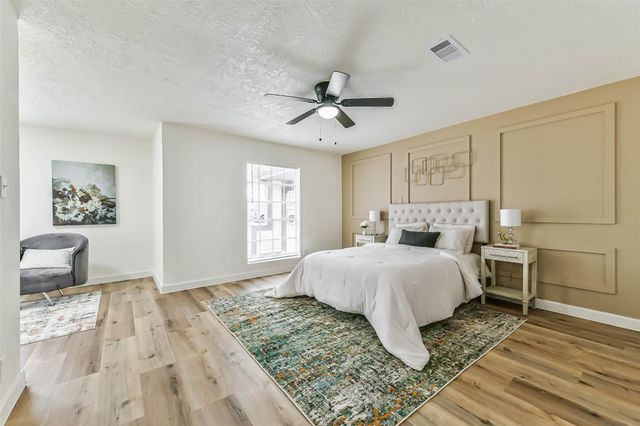 1913 Grace Street, Alvin, TX 77511