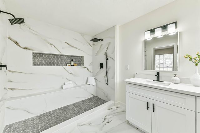 1913 Grace Street, Alvin, TX 77511