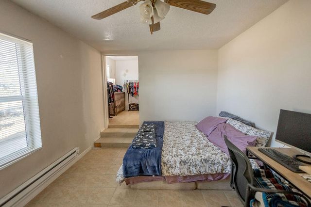 3 T J Lane, Los Lunas, NM 87031