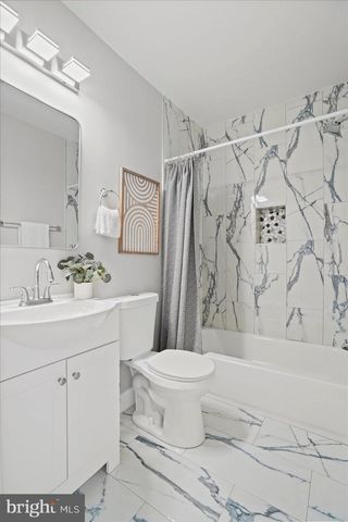 2522 HARLEM AVE, Baltimore, MD 21216