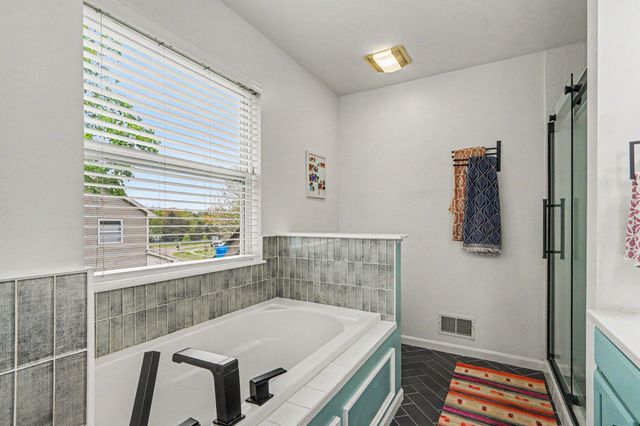 9860 Chambray Street, Portage, MI 49002
