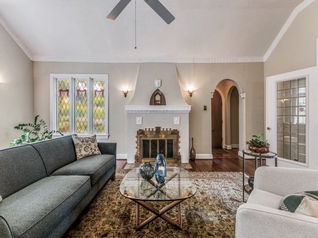 1107 Clermont Avenue, Dallas, TX 75223