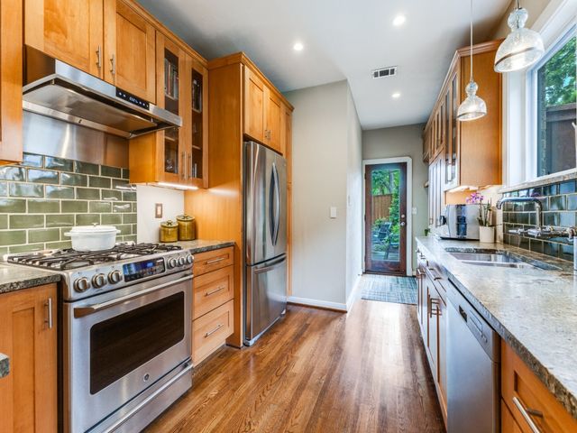 1107 Clermont Avenue, Dallas, TX 75223