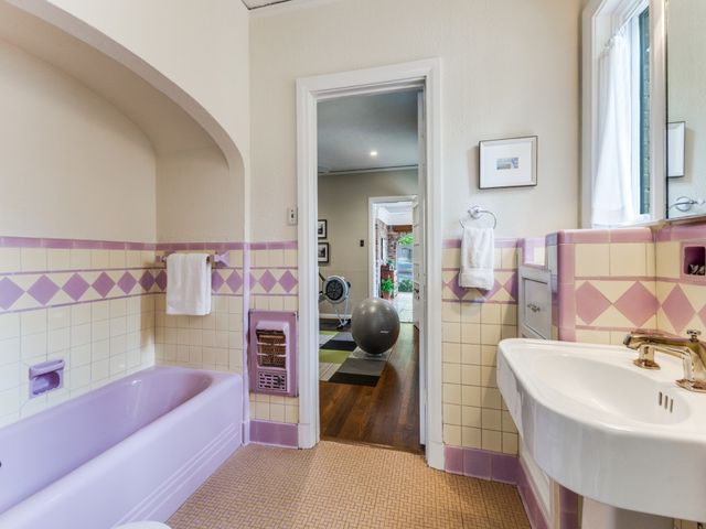 1107 Clermont Avenue, Dallas, TX 75223
