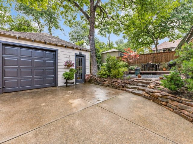 1107 Clermont Avenue, Dallas, TX 75223