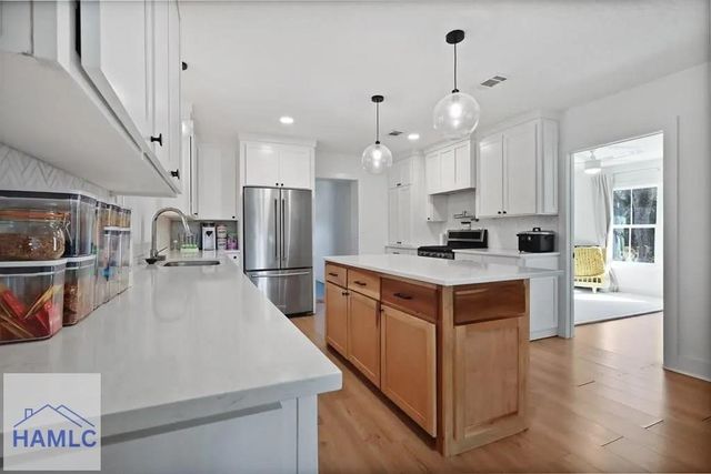 11038 Lanes Bridge Road, Jesup, GA 31545