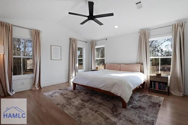 11038 Lanes Bridge Road, Jesup, GA 31545