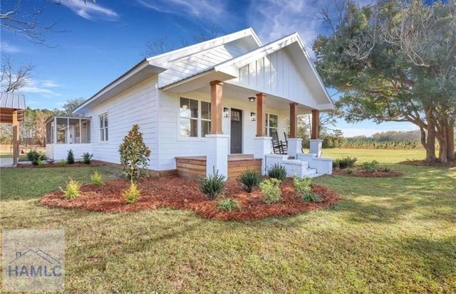 11038 Lanes Bridge Road, Jesup, GA 31545