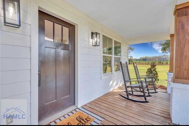 11038 Lanes Bridge Road, Jesup, GA 31545