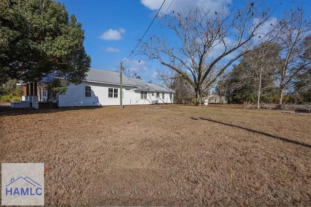 11038 Lanes Bridge Road, Jesup, GA 31545