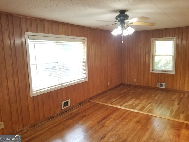 5066 Phillips Drive, Forest Park, GA 30297