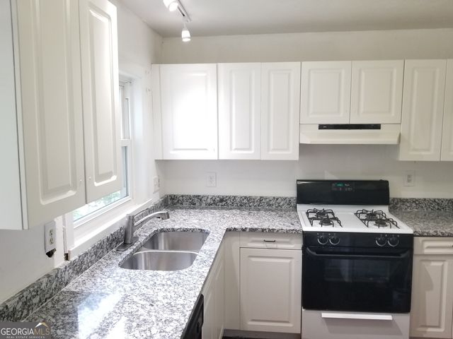 5066 Phillips Drive, Forest Park, GA 30297