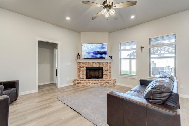 2915 Tractor Avenue, Wolfforth, TX 79382