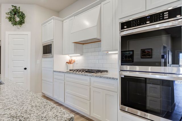 2915 Tractor Avenue, Wolfforth, TX 79382