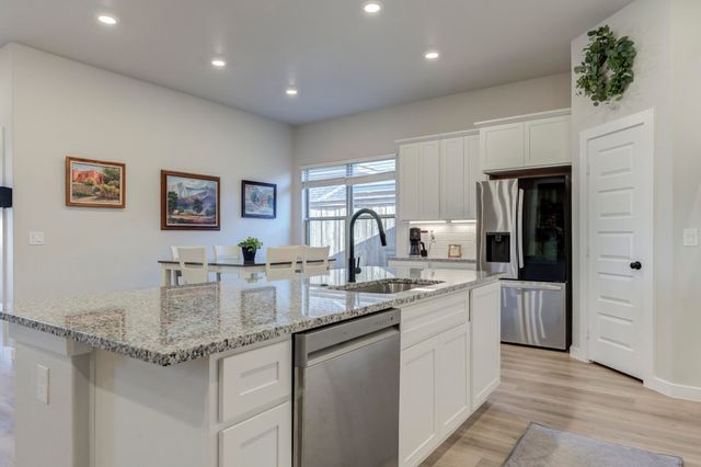 2915 Tractor Avenue, Wolfforth, TX 79382