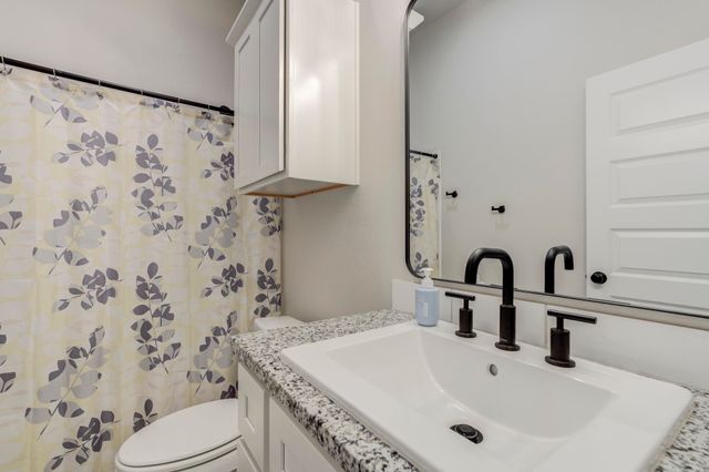 2915 Tractor Avenue, Wolfforth, TX 79382