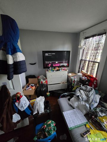 24 Watson Street, New Haven, CT 06511