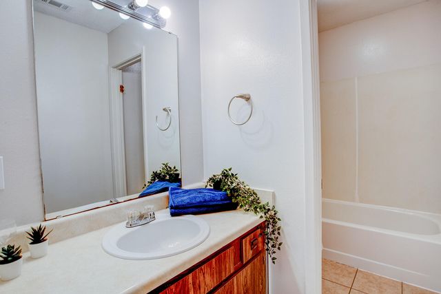 636 Carnathan Court, Fort Walton Beach, FL 32547