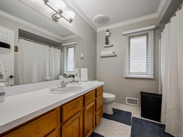 33785 Farmview Lane, Fraser, MI 48026