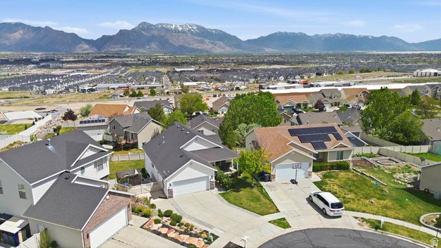 2518 N APRICOT PL, Saratoga Springs, UT 84045