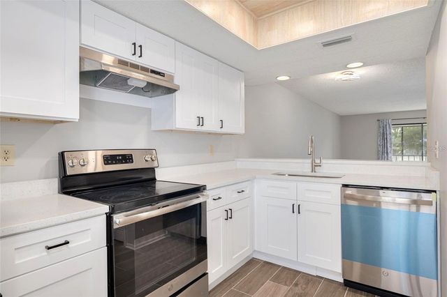 218 CARYL WAY, Oldsmar, FL 34677