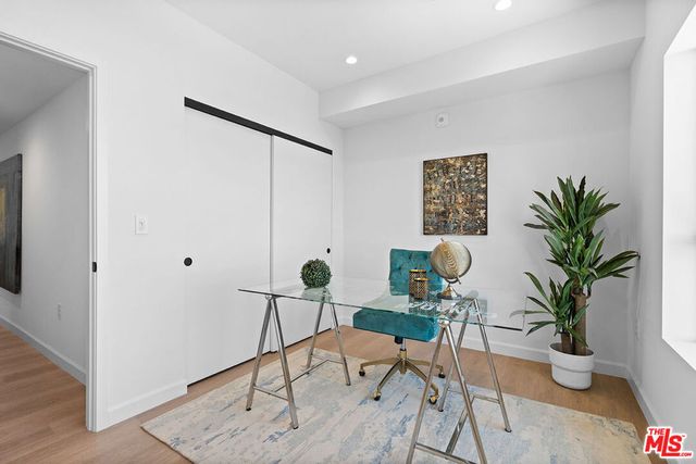 321 S Oxford Avenue 203, Los Angeles, CA 90010