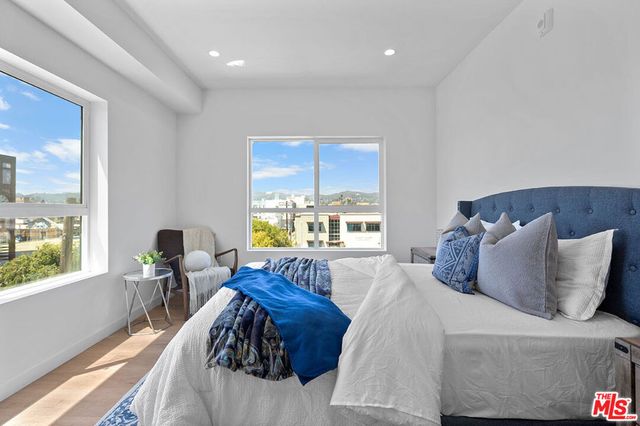 321 S Oxford Avenue 203, Los Angeles, CA 90010
