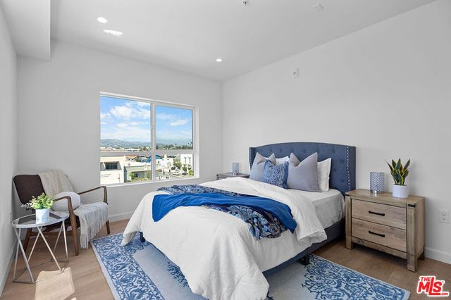 321 S Oxford Avenue 203, Los Angeles, CA 90010