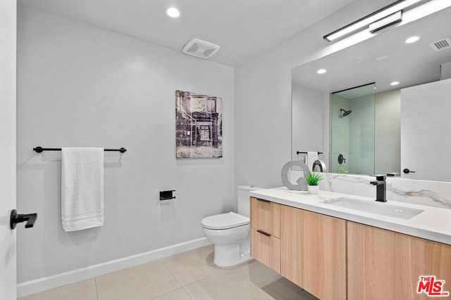 321 S Oxford Avenue 203, Los Angeles, CA 90010