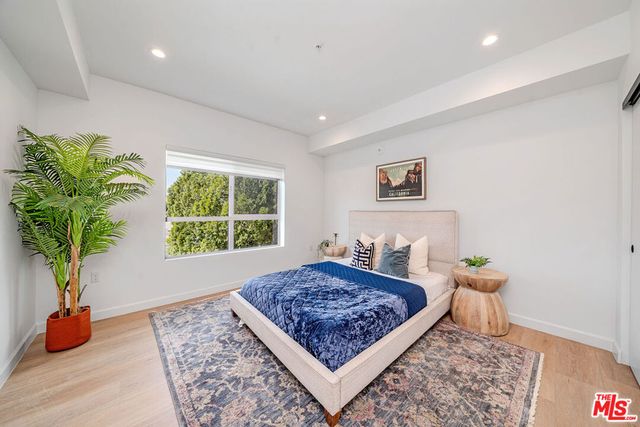 321 S Oxford Avenue 203, Los Angeles, CA 90010