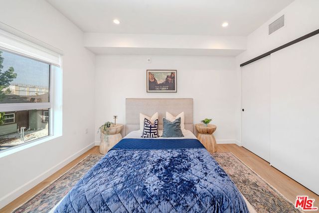 321 S Oxford Avenue 203, Los Angeles, CA 90010