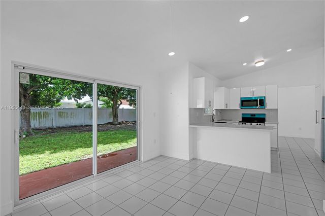 15322 SW 177th Ter, Miami, FL 33187