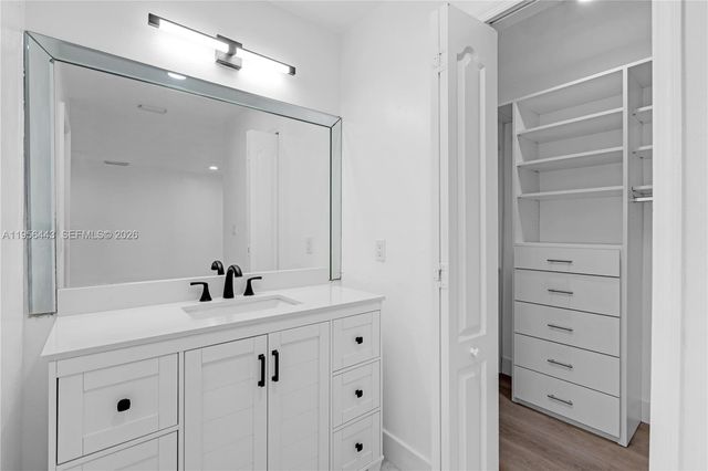 15322 SW 177th Ter, Miami, FL 33187