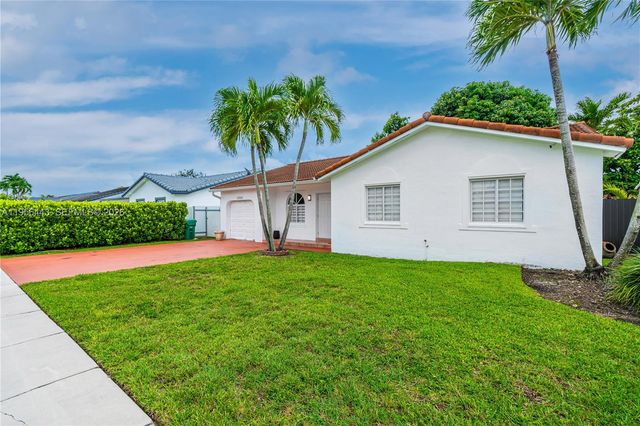 15322 SW 177th Ter, Miami, FL 33187