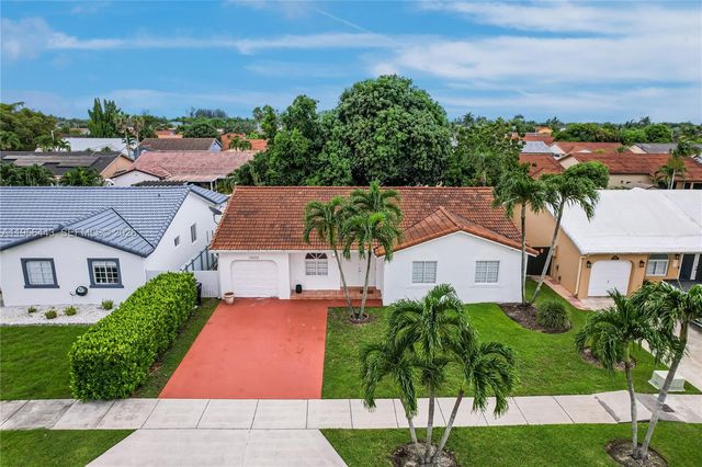 15322 SW 177th Ter, Miami, FL 33187