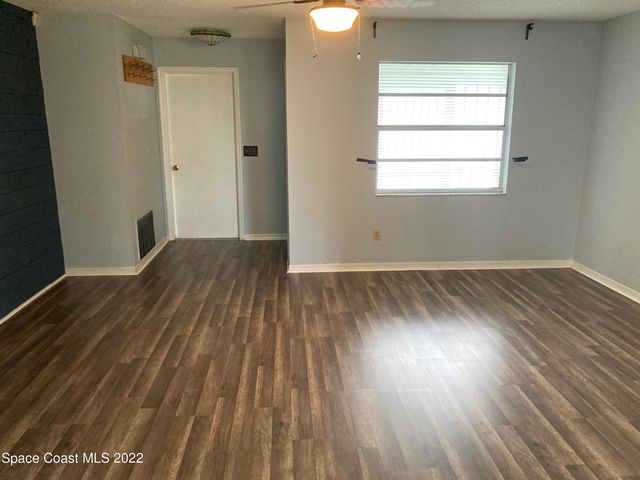 711 Walnut Drive, Melbourne, FL 32935