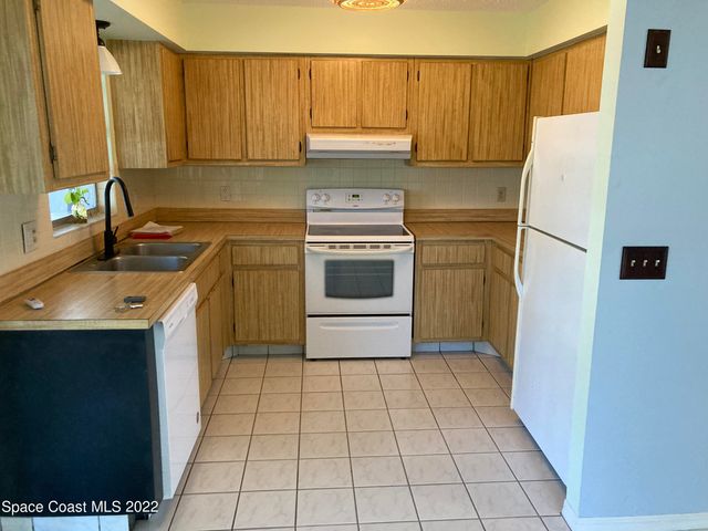 711 Walnut Drive, Melbourne, FL 32935