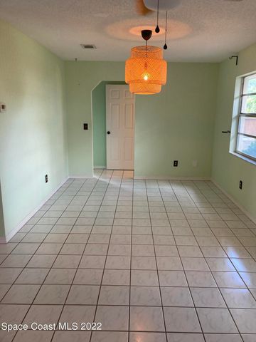 711 Walnut Drive, Melbourne, FL 32935