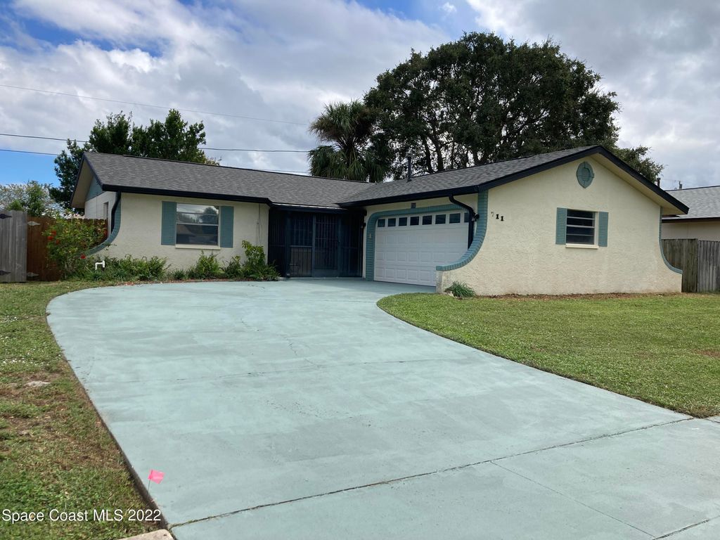 711 Walnut Drive, Melbourne, FL 32935