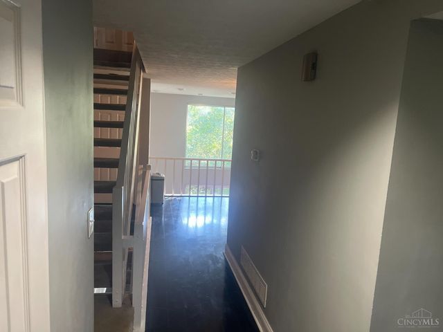 10816 Lakehurst Court, Sycamore Twp, OH 45242